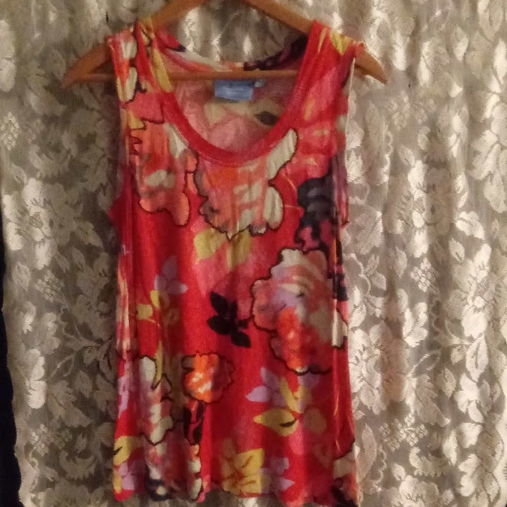 💐5/$20💐Simply Vera tank